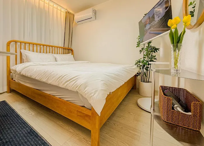 Appartement Itaewon, Haebangchon, 10 Mins From Jongno, Euljiro, For 4