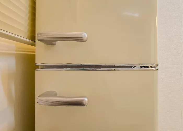 Itaewon, Haebangchon, 10 Mins From Jongno, Euljiro, For 4 Appartement *